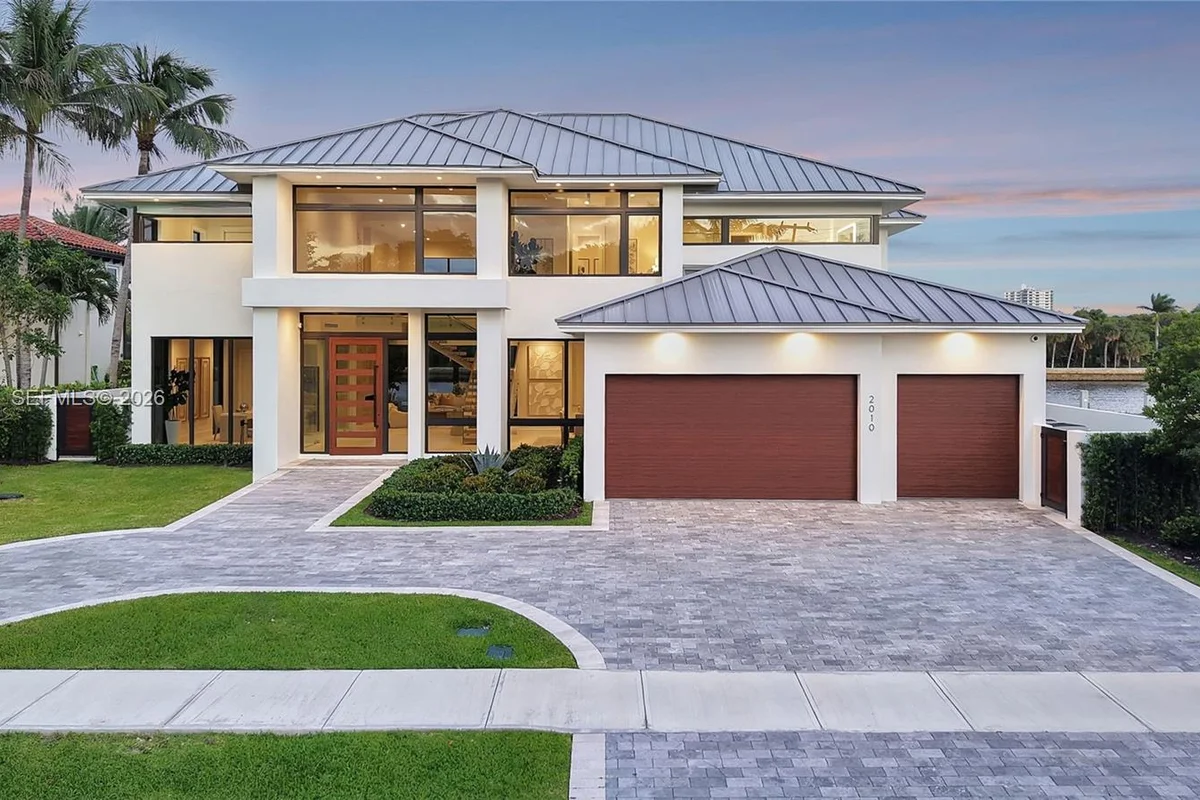 2010 Intracoastal Dr, Fort Lauderdale: photo 1 of 57