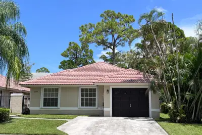 1598 Hawthorne Pl, Wellington: photo 1 of 38