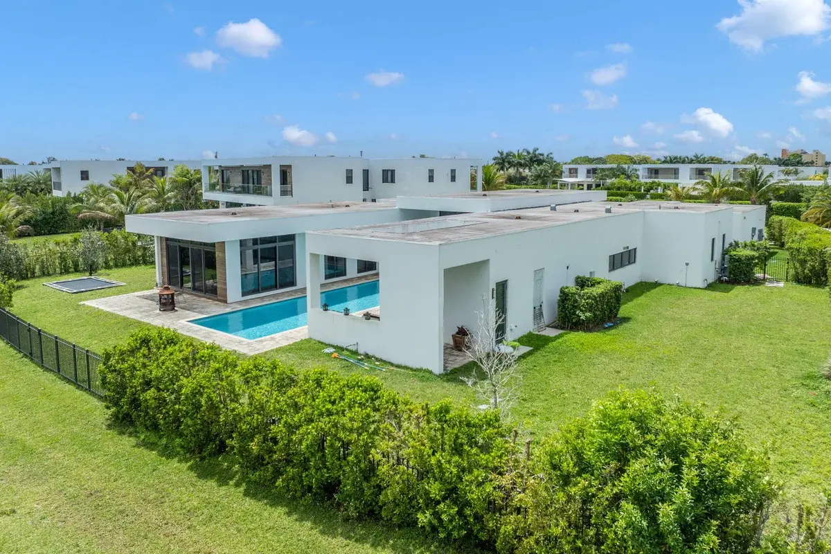 16539 N Botaniko Dr N, Weston: photo 1 of 41