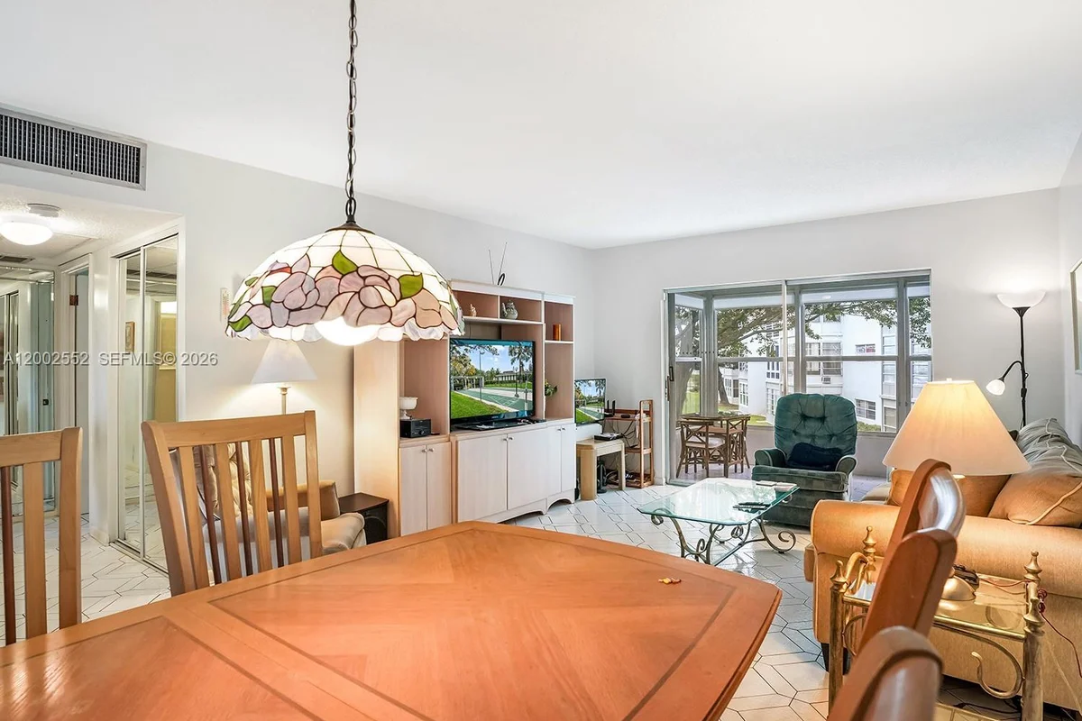 4806 NW 36th St #515, Lauderdale Lakes: photo 1 of 22