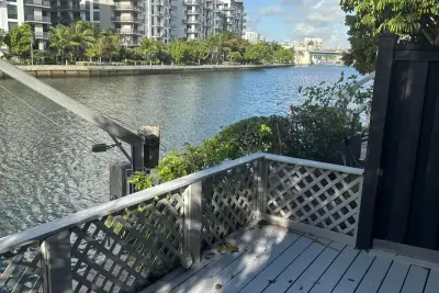 1000 NW N River Dr #16, Miami: photo 1 of 18