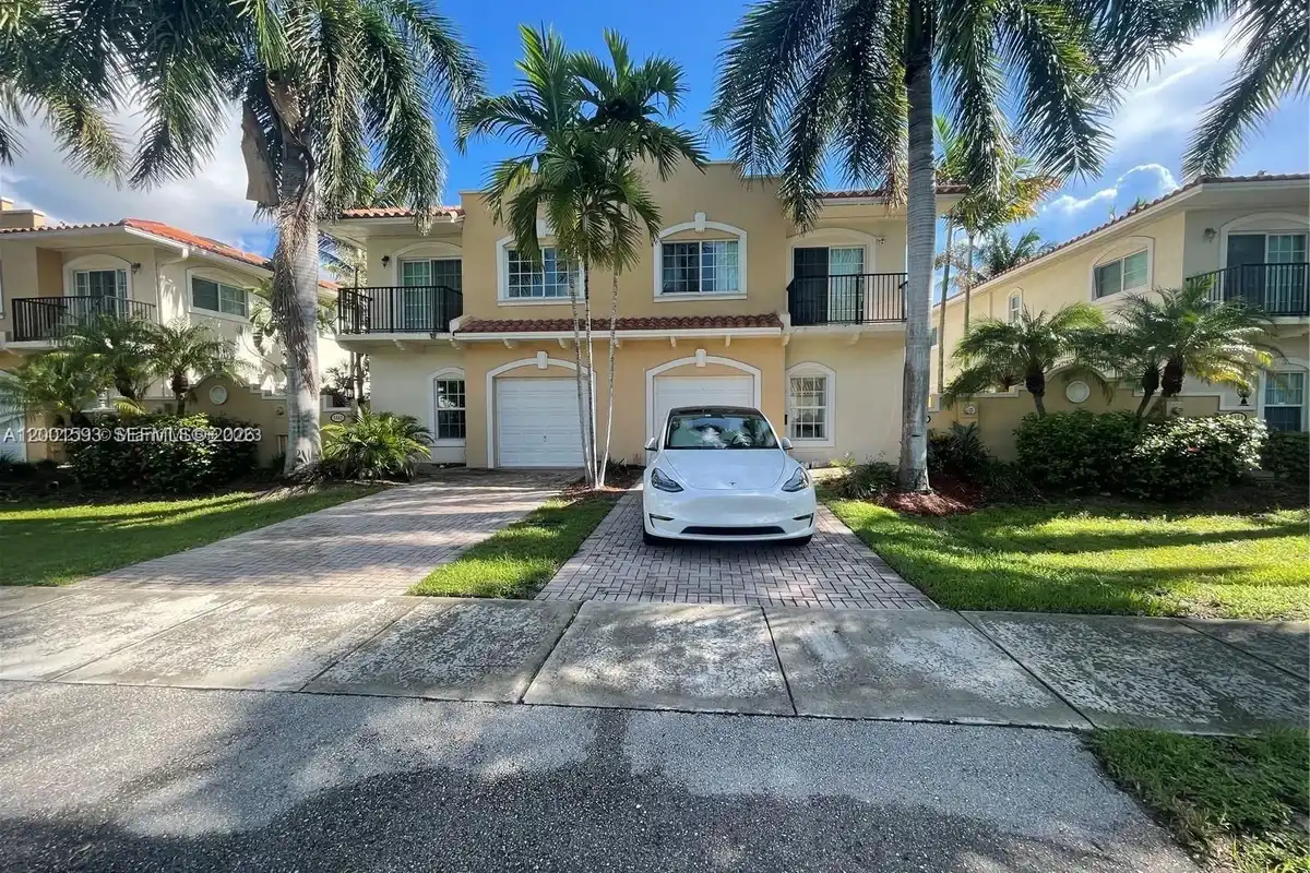 3450-3470 NW 17th Ter, Oakland Park: photo 1 of 12