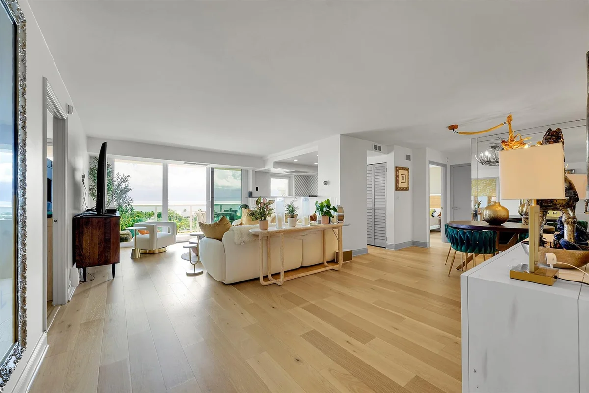 2841 N Ocean Blvd #1004, Fort Lauderdale: photo 1 of 47