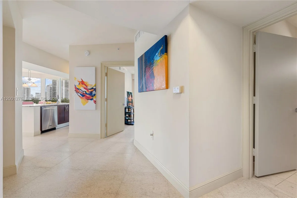 20000 E Country Club Dr #610, Aventura: photo 1 of 47