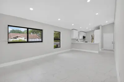 8067 Summerbreeze Ln, Boca Raton: photo 1 of 57