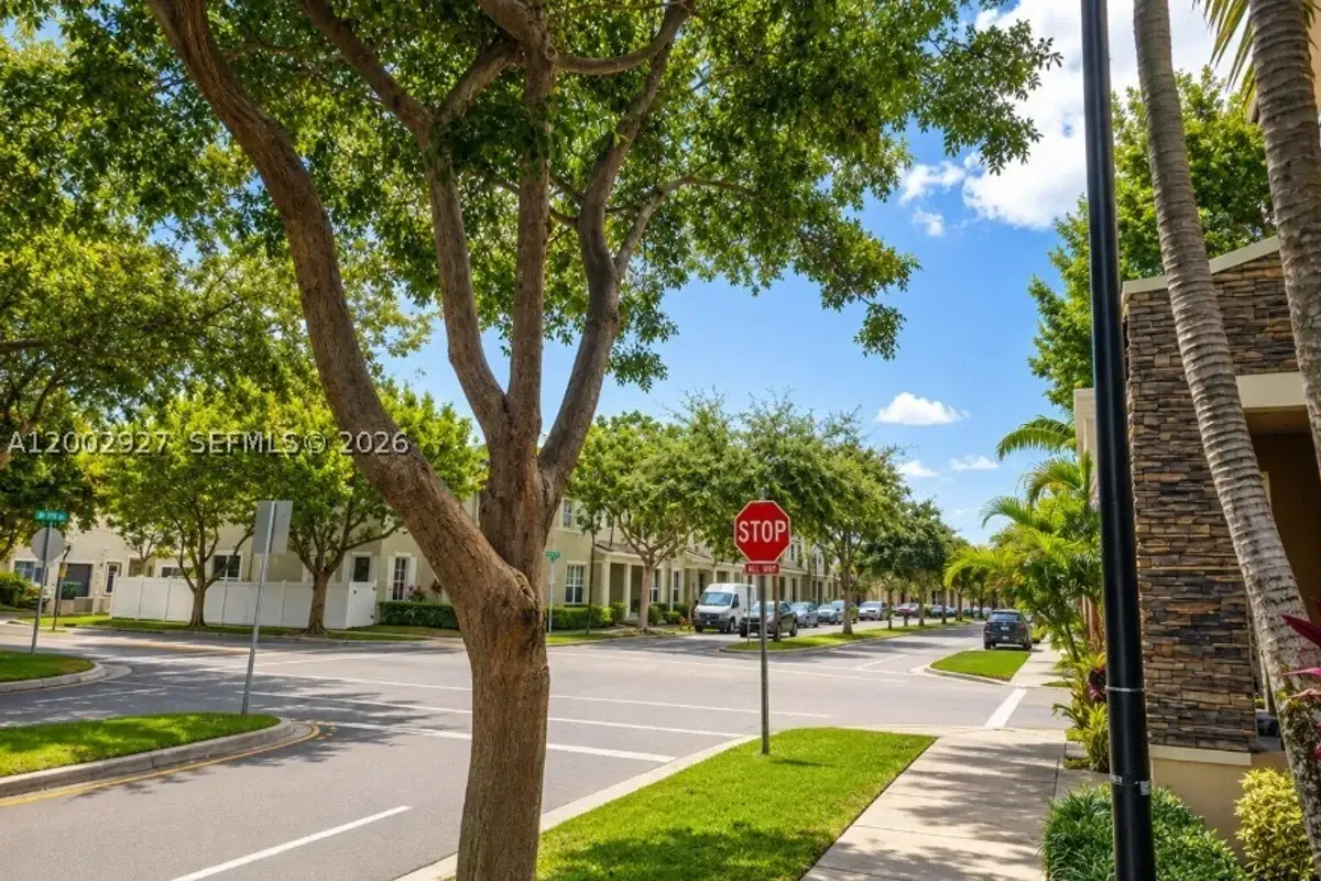 9160 SW 171st Ct, Miami: photo 1 of 5