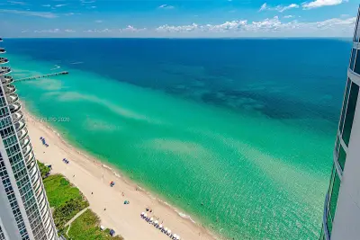 15901 Collins Ave #4302, Sunny Isles Beach: photo 1 of 31
