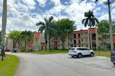 4393 Trevi Ct #303, Lake Worth: photo 1 of 24