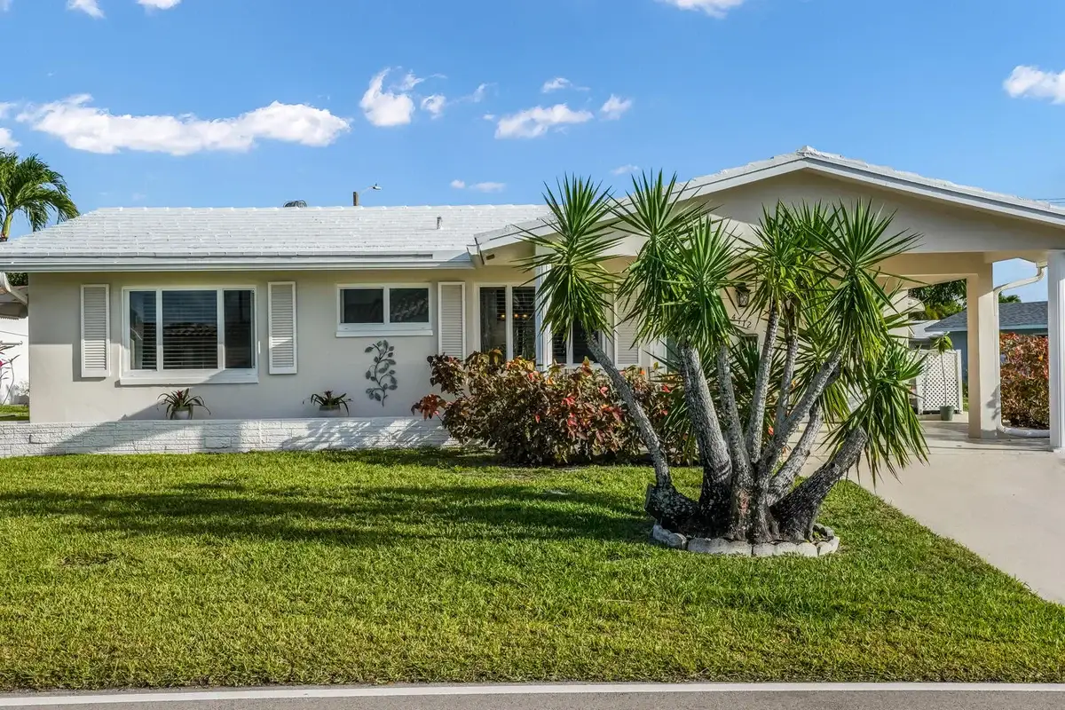 4712 Mainland Dr, Tamarac: photo 1 of 39