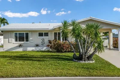 4712 Mainland Dr, Tamarac: photo 1 of 39