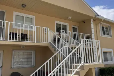 1406 Palm Beach Trace Dr, Royal Palm Beach: photo 1 of 11