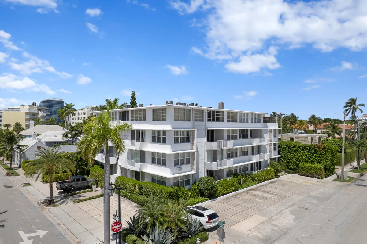401 Peruvian Ave #3020, Palm Beach: photo 1 of 8