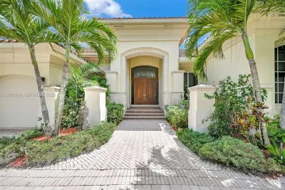 10430 Kestrel St, Plantation: photo 1 of 94