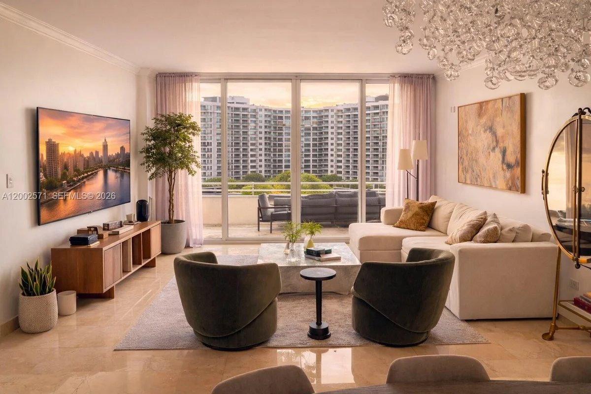 848 Brickell Key Dr #905, Miami: photo 1 of 28