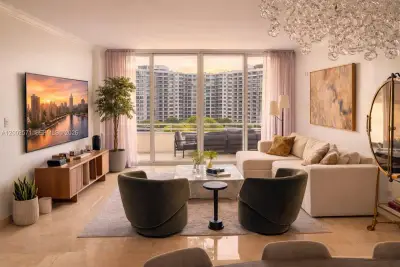 848 Brickell Key Dr #905, Miami: photo 1 of 28