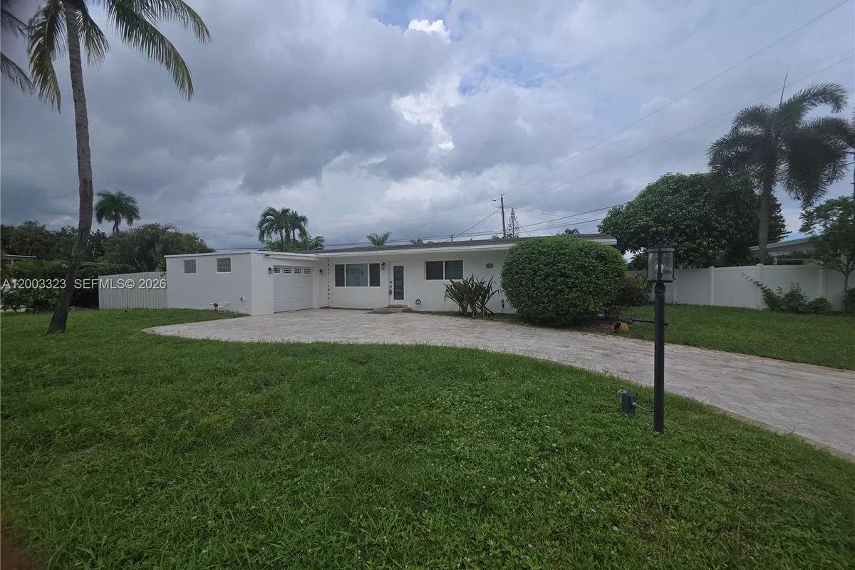 31 NE 27th Dr, Wilton Manors: photo 1 of 20