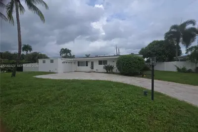 31 NE 27th Dr, Wilton Manors: photo 1 of 20