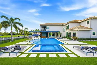 16722 Cannes St, Delray Beach: photo 1 of 91