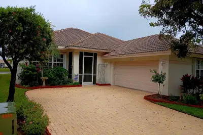 2325 Sailfish Cove Dr, West Palm Beach: photo 1 of 26