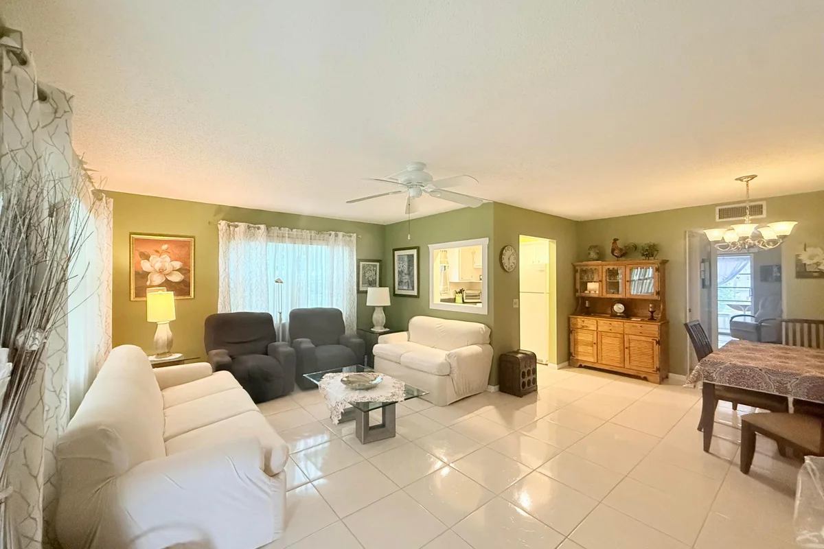 204 Durham D, Deerfield Beach: photo 1 of 37