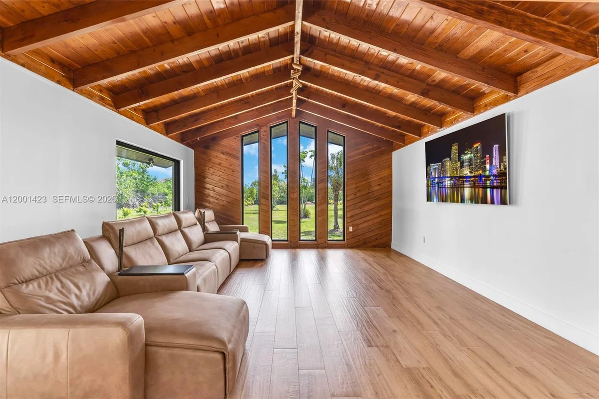 24200 SW 120th Ave, Homestead: photo 1 of 67