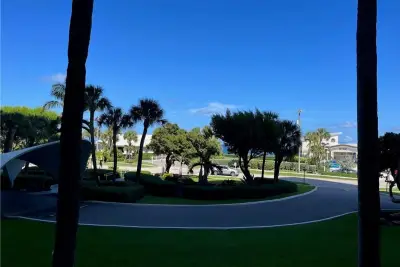 333 NE 21 Ave #304, Deerfield Beach: photo 1 of 19