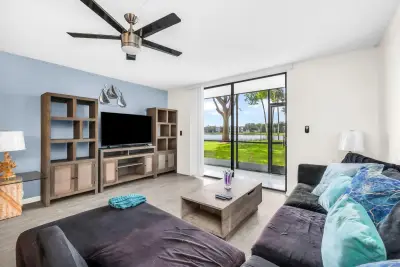 5220 Las Verdes Cir #108, Delray Beach: photo 1 of 33