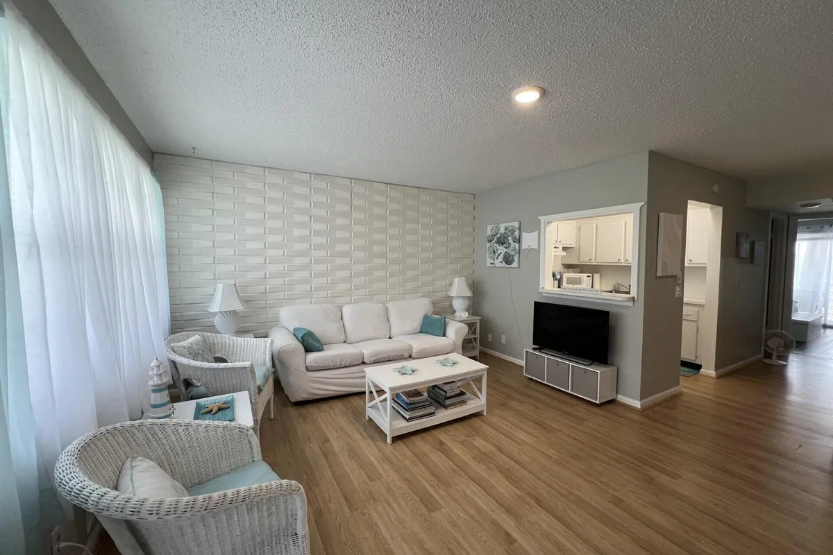 258 Markham L, Deerfield Beach: photo 1 of 36