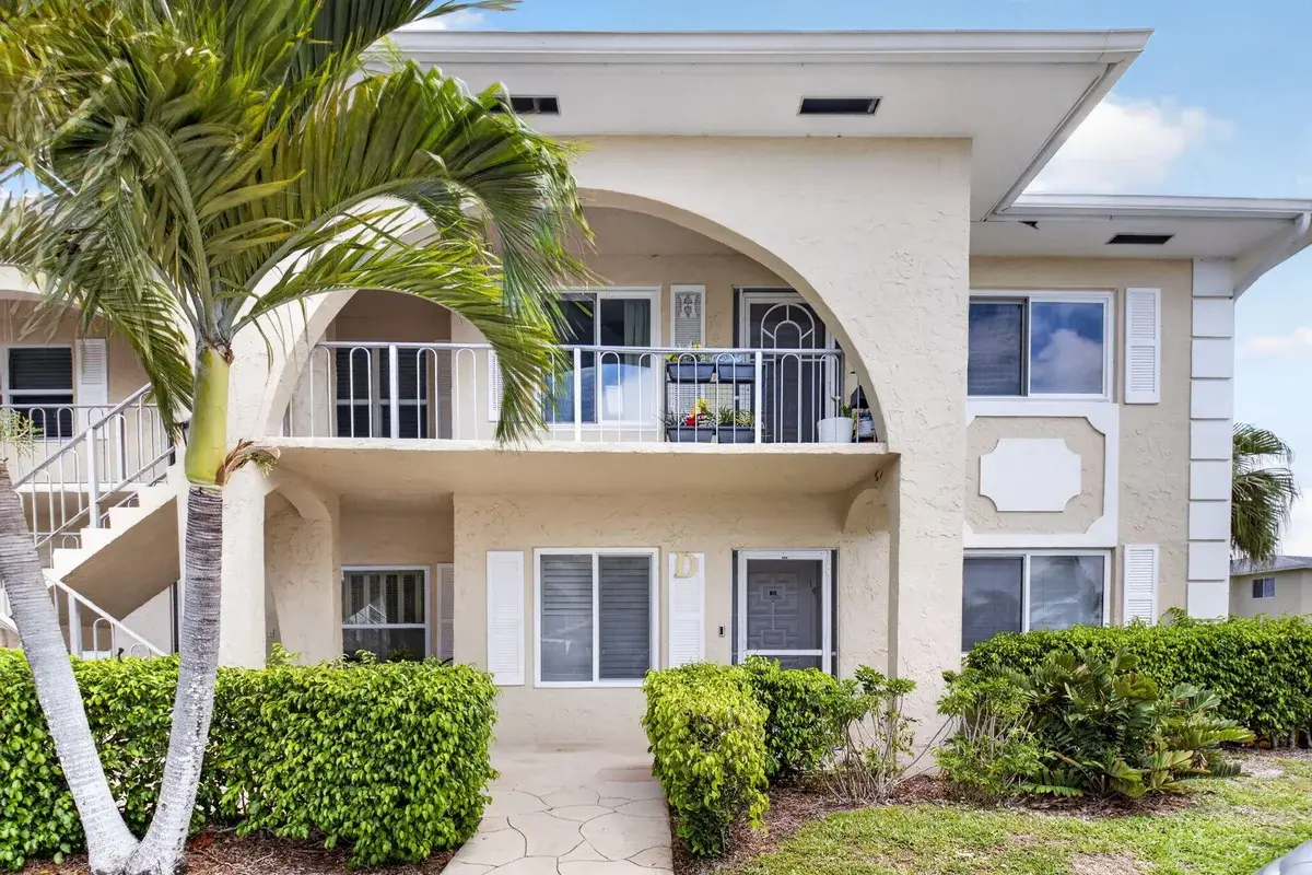13765 Flora Pl #H, Delray Beach: photo 1 of 47