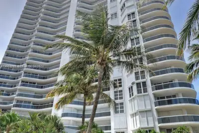 16711 Collins Ave #602, Sunny Isles Beach: photo 1 of 37