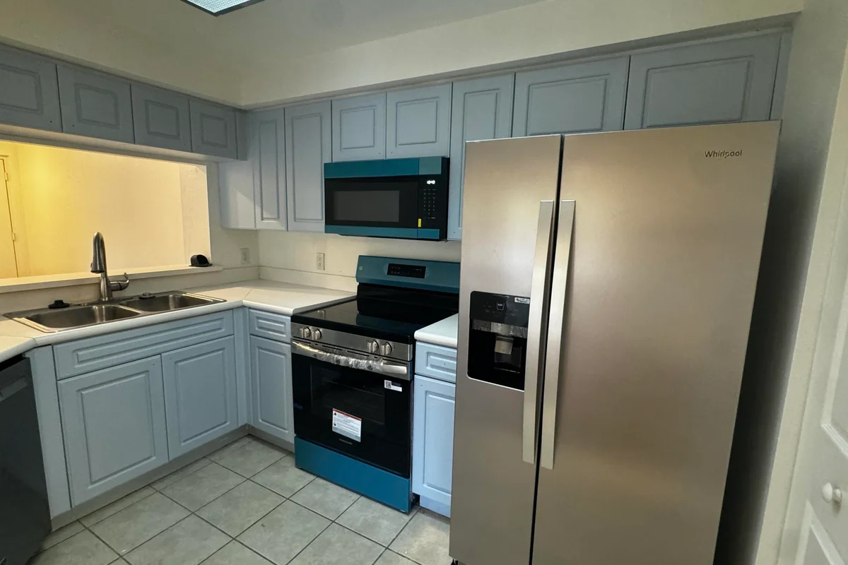 2725 Anzio Ct #202, Palm Beach Gardens: photo 1 of 23