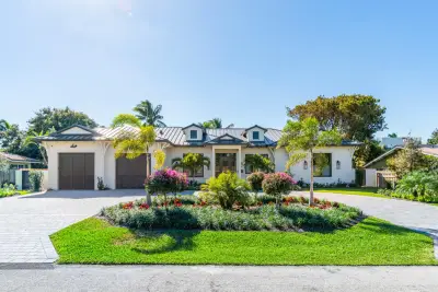 18 NW 15th St, Delray Beach: photo 1 of 29