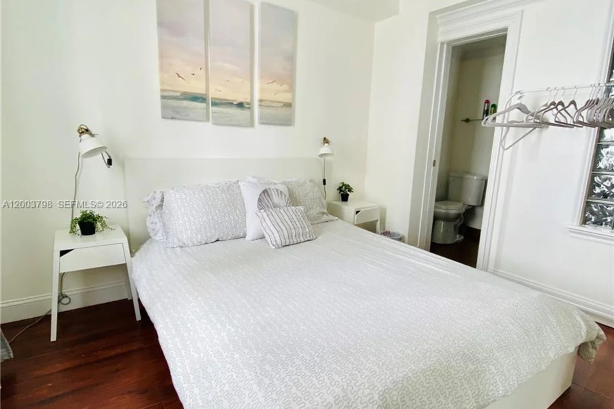 335 Ocean Dr #228, Miami Beach: photo 1 of 15