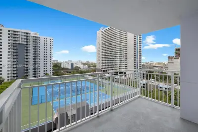 800 N Miami Ave #E-1110, Miami: photo 1 of 23