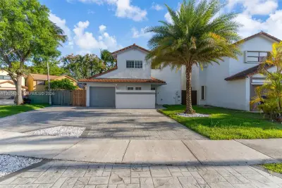 15134 SW 94th Ter, Miami: photo 1 of 37
