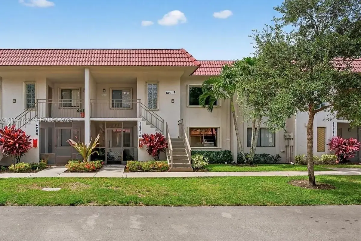 16210 Laurel Dr #203, Weston: photo 1 of 17