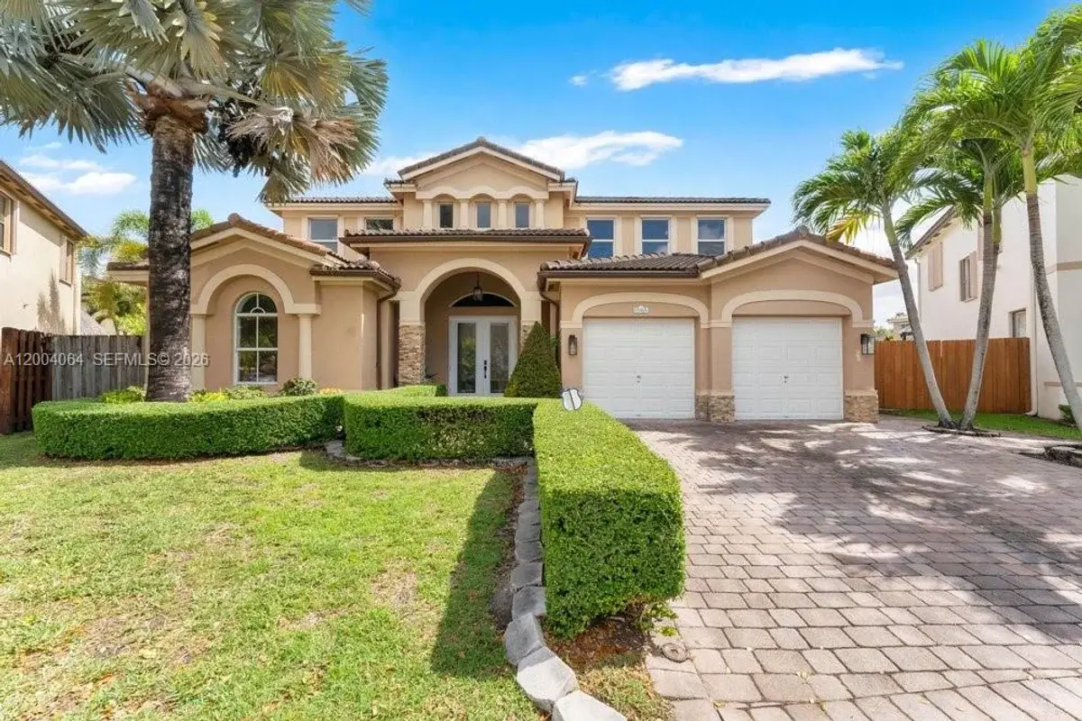 15465 SW 117th St, Miami: photo 1 of 43
