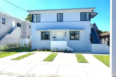 450 Beacom Blvd, Miami: photo 1 of 11