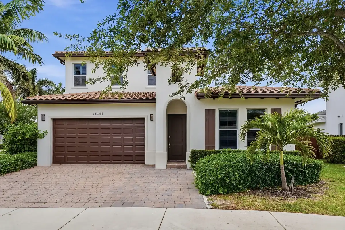 15155 SW 176th Ln, Miami: photo 1 of 57