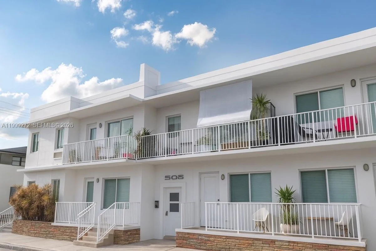 505 74th St #6B, Miami Beach: photo 1 of 11