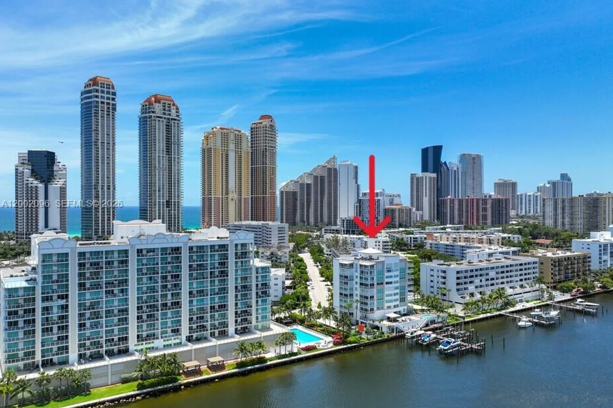 18000 N Bay Rd #201, Sunny Isles Beach: photo 1 of 36