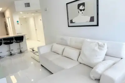 100 Lincoln Rd #927, Miami Beach: photo 1 of 43