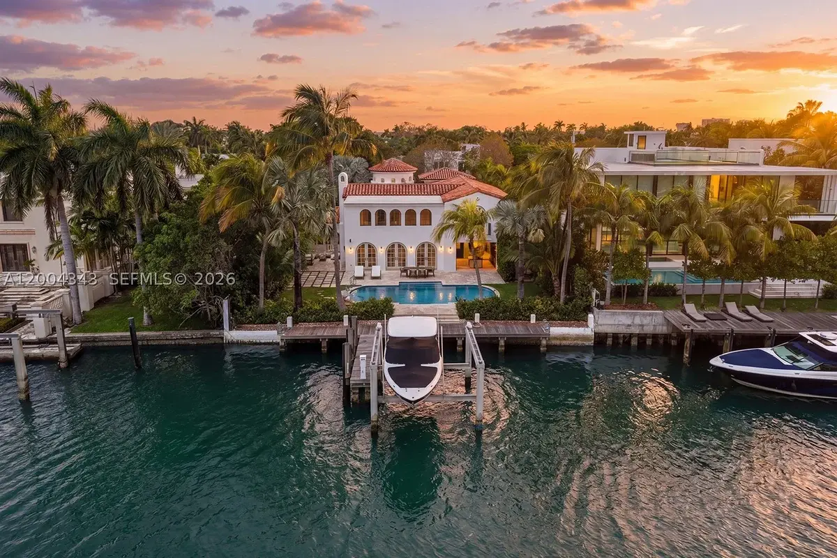 5763 Pine Tree Dr, Miami Beach: photo 1 of 27