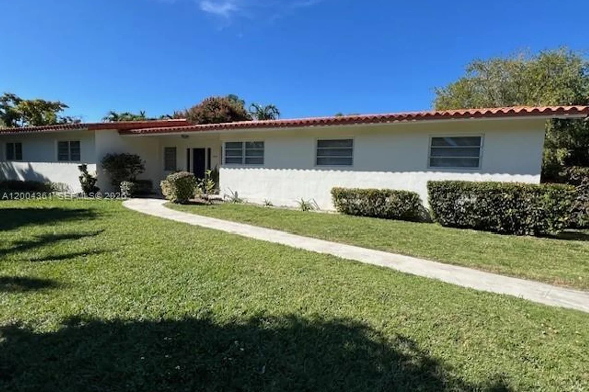 2500 SW 58th Ave, Miami: photo 1 of 20
