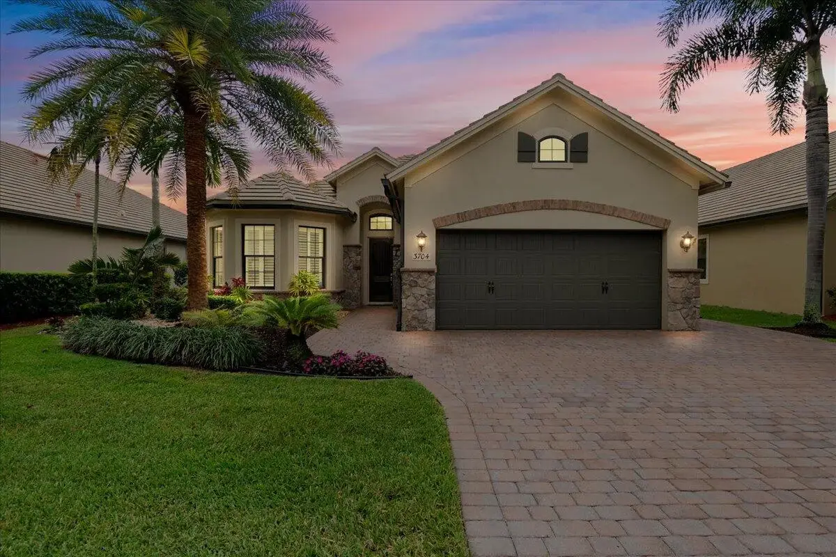 3704 Siena Cir, Wellington: photo 1 of 46