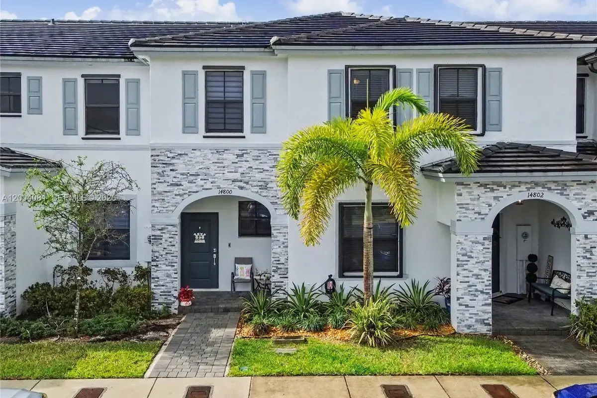 14800 SW 183rd Ter, Miami: photo 1 of 36