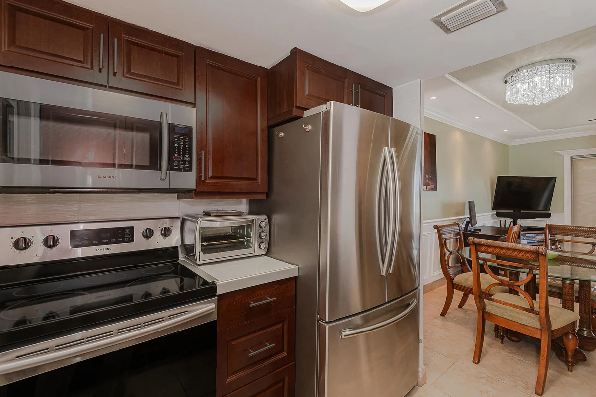 2076 S Ocean Dr #207, Hallandale Beach: photo 1 of 25