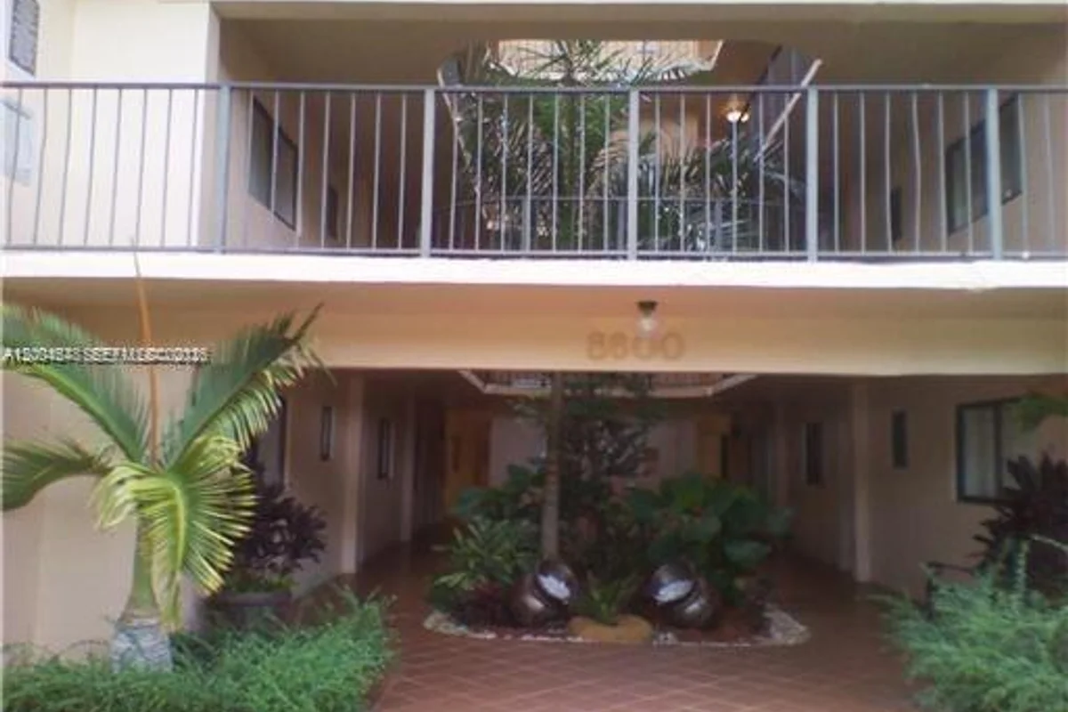 8600 SW 133rd Ave Rd #413, Miami: photo 1 of 14