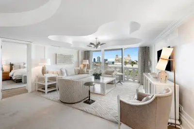 130 Sunrise Ave #616, Palm Beach: photo 1 of 33