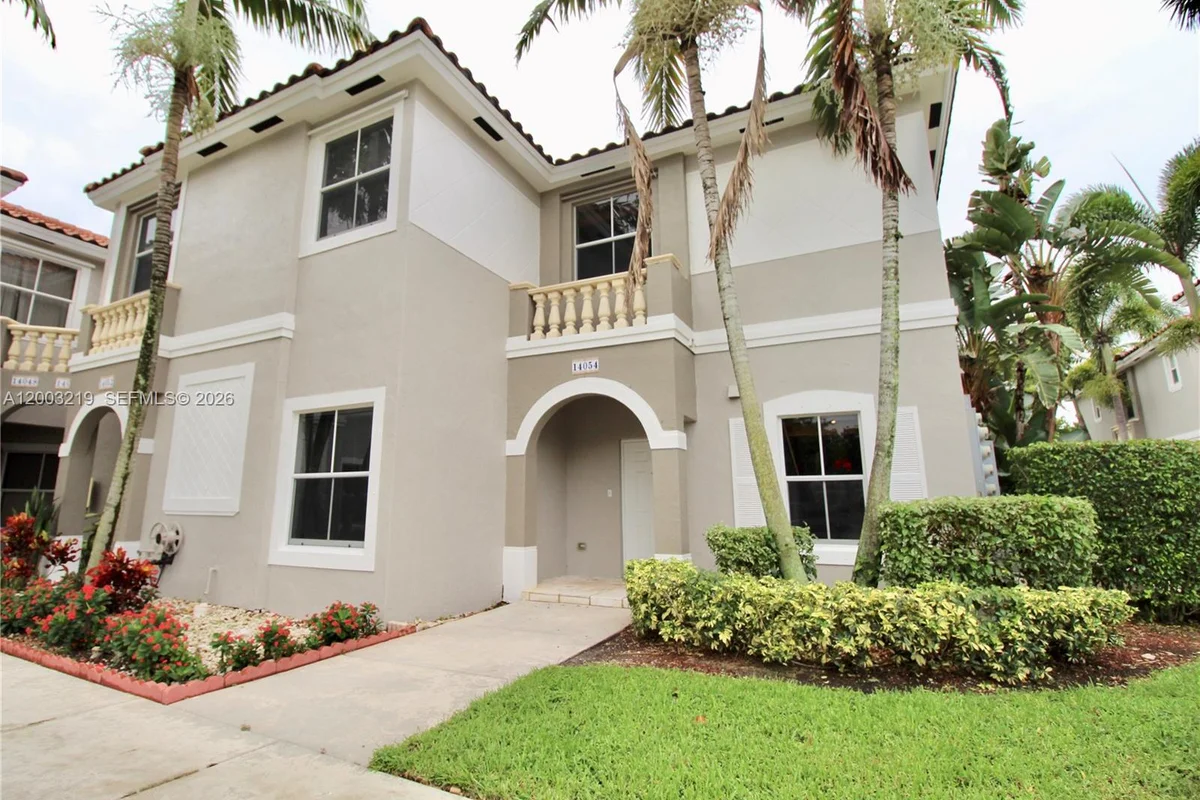 14054 SW 49th St #20, Miramar: photo 1 of 19